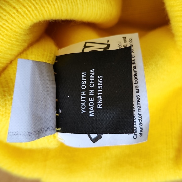 Pokemon Pikachu Beanie Hat - Picture 5 of 7